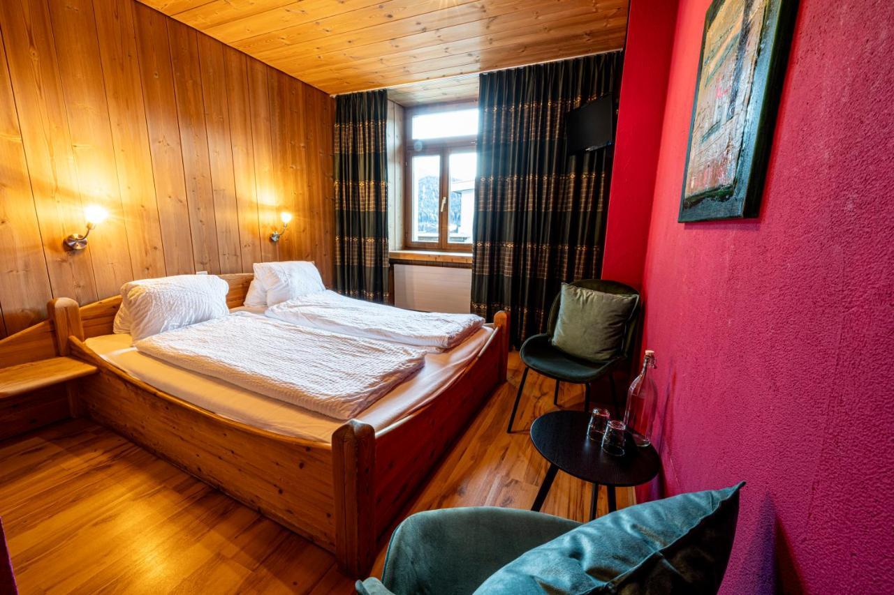 Curuna Hotel-Garni B&B Scuol Luaran gambar