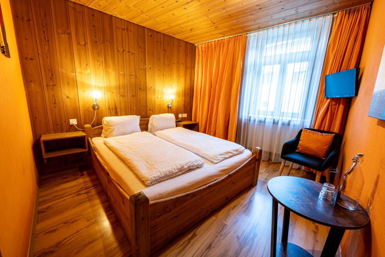 Curuna Hotel-Garni B&B Scuol Luaran gambar